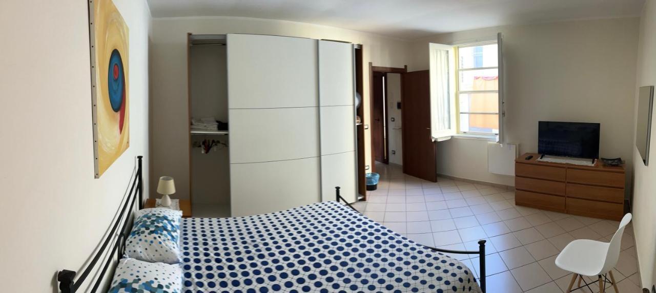 Casa Adriana, Centralissima, Confinante Ospedale Civile Sassari Eksteriør bilde